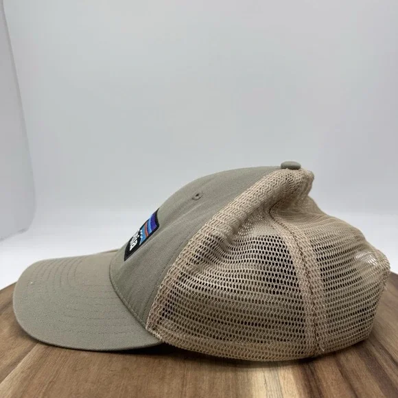 Patagonia Hat Mesh Back Net Plus SnapBack Trucker Green Tan Cap Hat Logo EUC - Picture 3 of 9